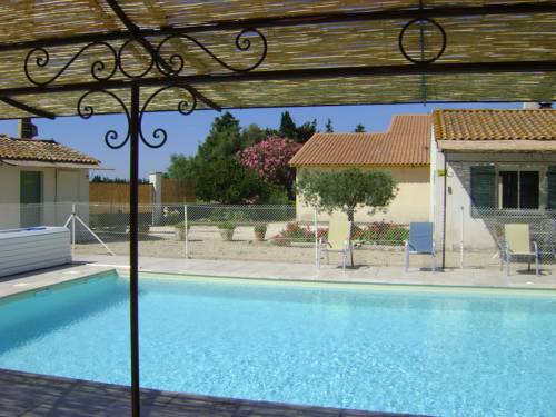 Arles Francia código de descuento del vale de hotel booking.com