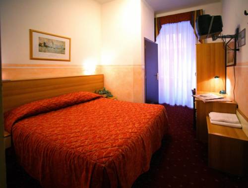 Генуя Италия код скидки на ваучер на отель booking.com