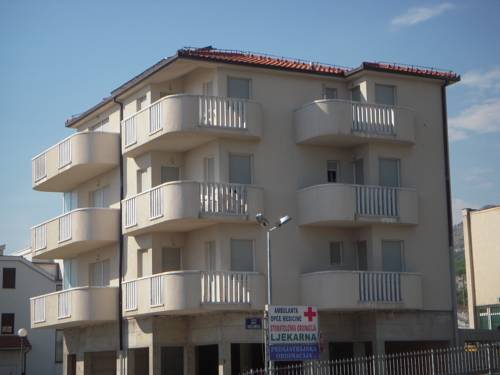 Podstrana Croacia código de descuento del vale de hotel booking.com