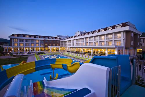 Kemer Turquía código de descuento del vale de hotel booking.com