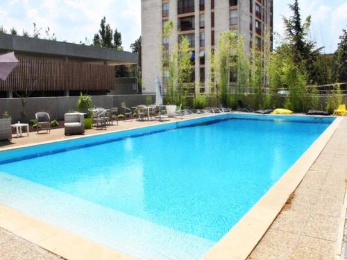Avignon Francia código de descuento del vale de hotel booking.com