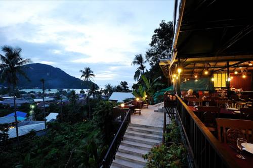 Phi Phi Island Thailand hotel voucher discount code Booking.com