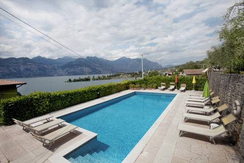 Malcesine Italia código de descuento del vale de hotel booking.com